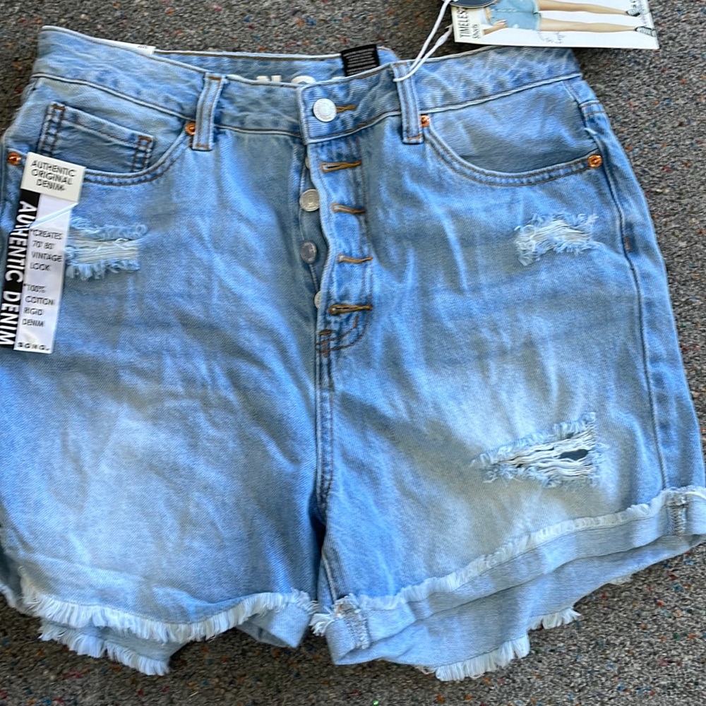 Denim shorts size 11/3. New with tags. Rise is 12 1/2.